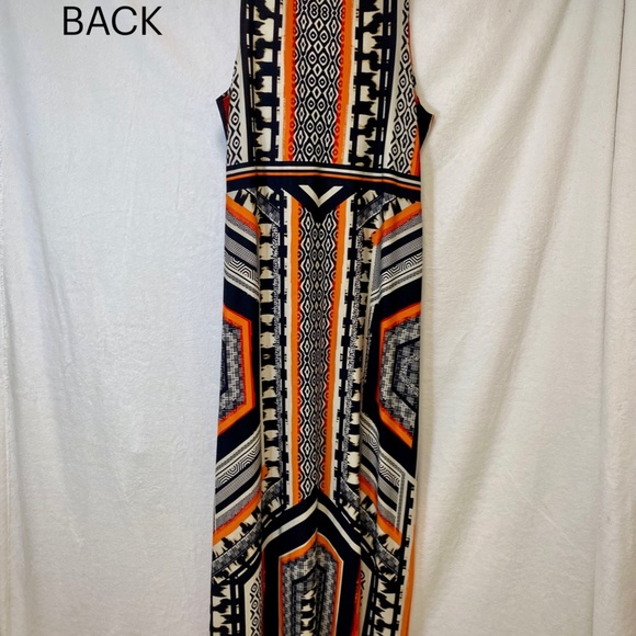 Sleeveless V-Neck Maxi Dress - Picture 13 of 13